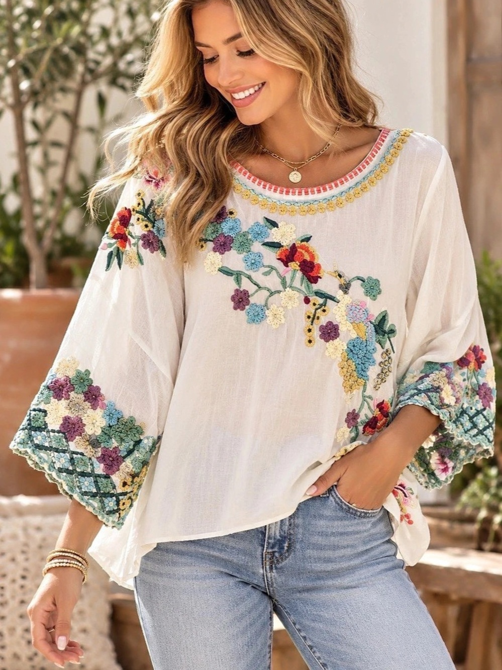 Johnny Was Floral Embroidered Blouse 🌼 🦋